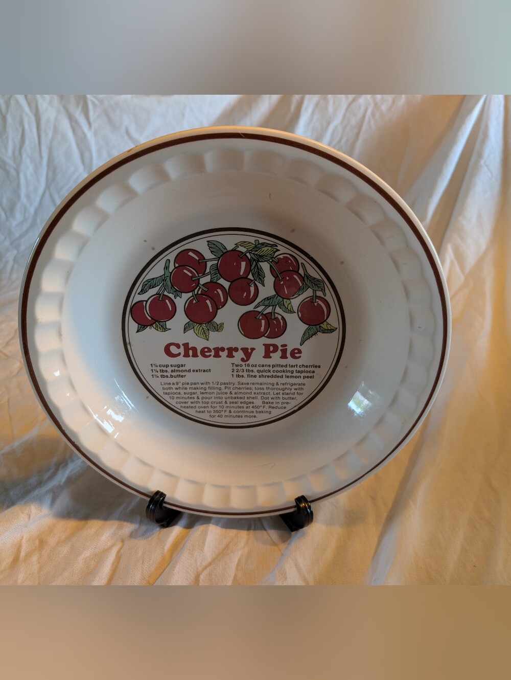 2/40$ Vintage White Cherry recipe Pie Ceramic Pie Plate with Red Cherry Design